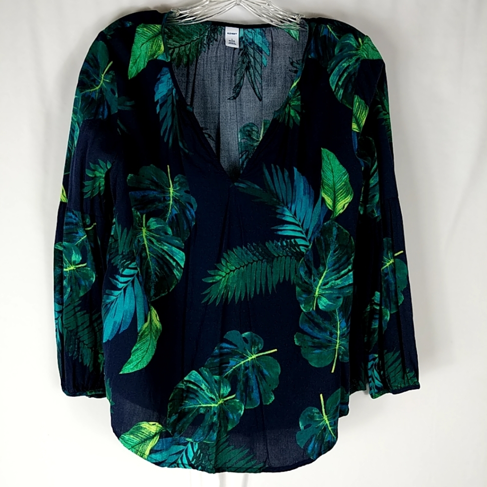 Old Navy Tropical print v-neck blouse